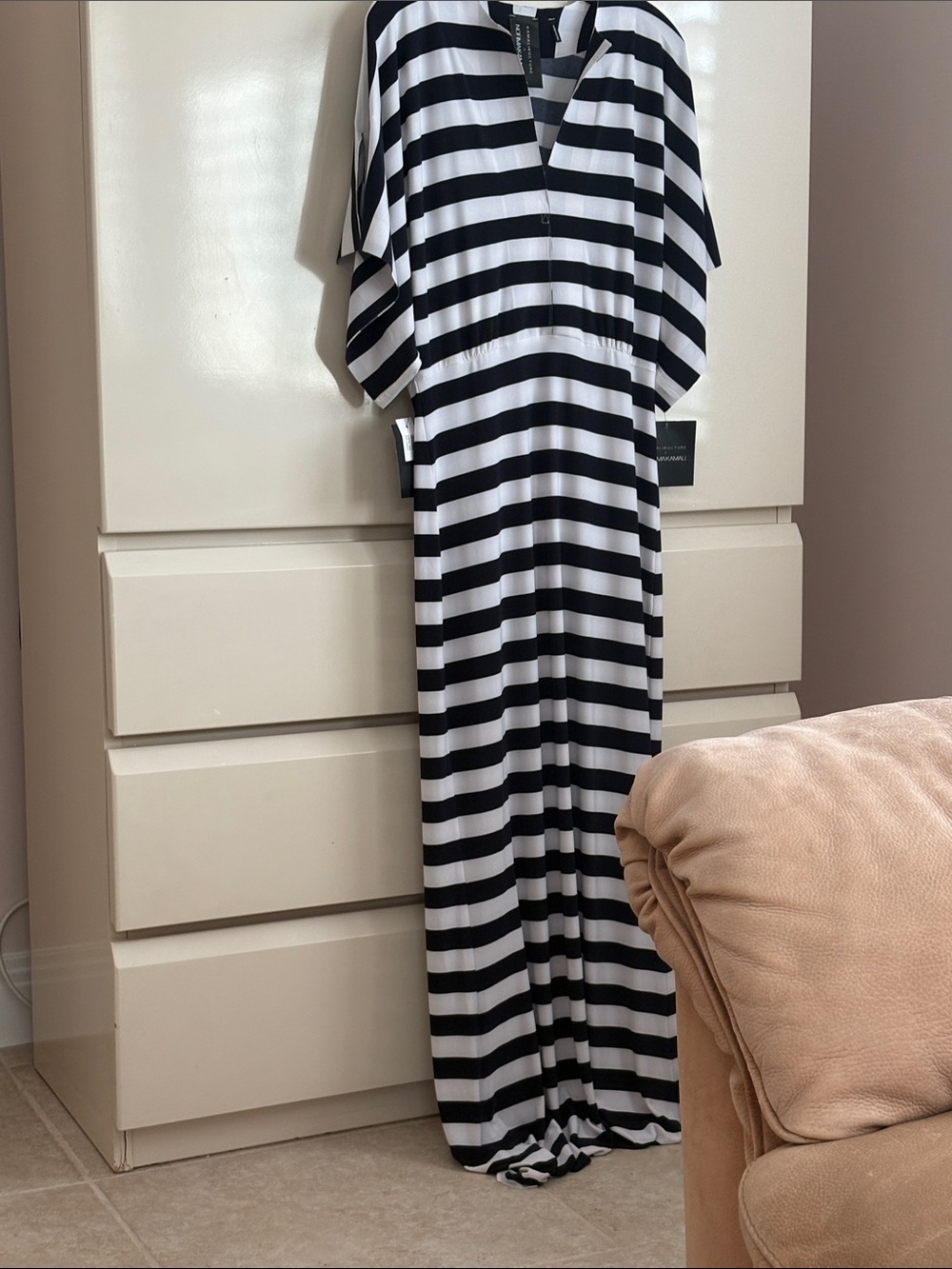 Norma Kamali Obie Gown - Picture 3 of 8